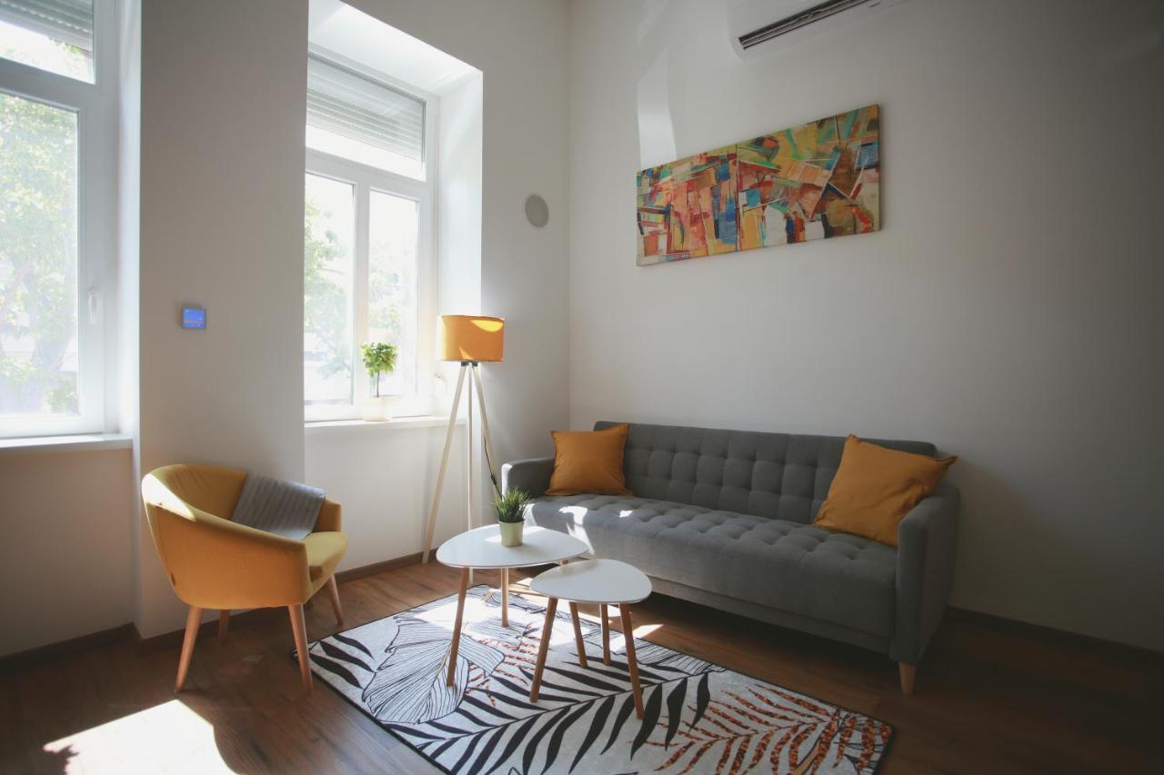 Szieszta Apartman Apartment Сегед Екстериор снимка