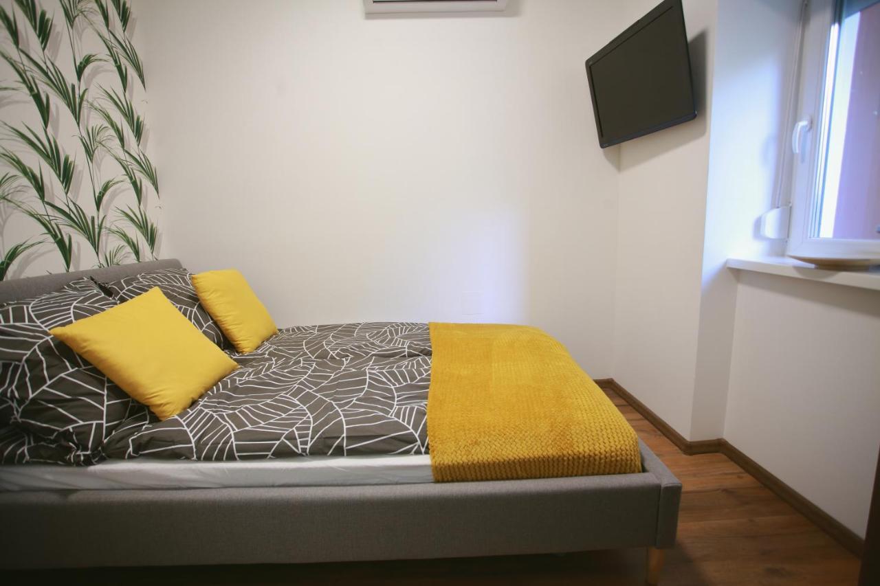 Szieszta Apartman Apartment Сегед Екстериор снимка